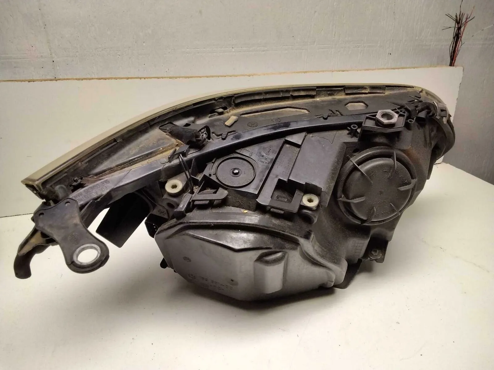 Headlamp Assembly BMW 530I Right 05 06 07