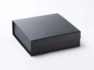 Medium Black Luxury Gift box with magnetic closure (12)